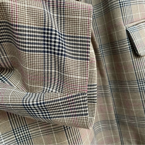 Old Navy Taylor Relaxed Plaid Pockets Two Button Suit Jacket Blazer Office Work - Picture 3 of 11